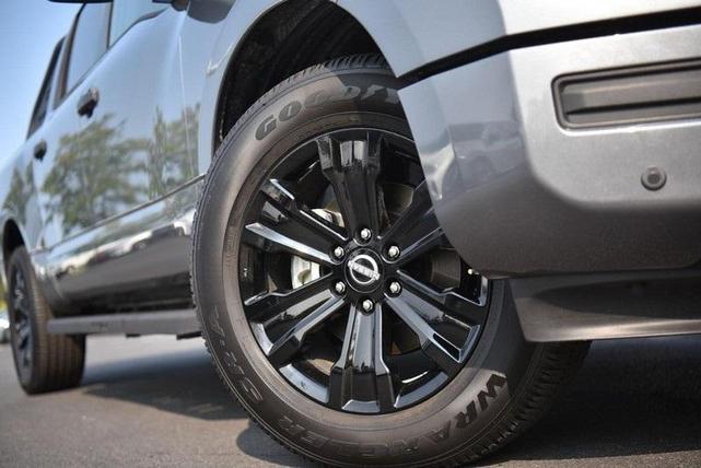 2024 nissan titan sv