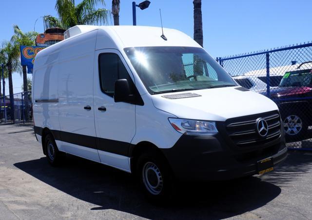 2021 mercedes-benz sprinter 2500 standard roof