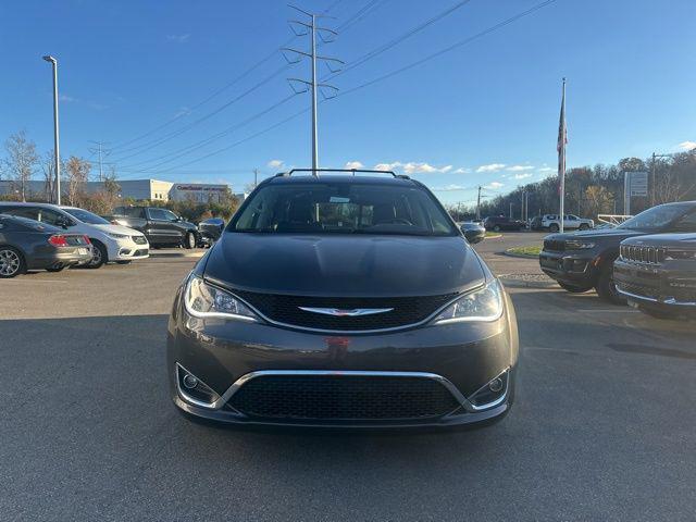 2017 chrysler pacifica limited