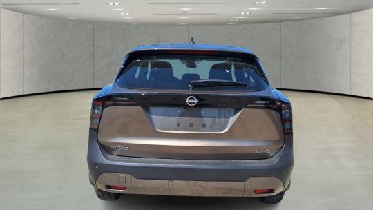 2025 Nissan Kicks s