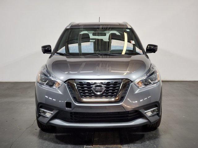 2019 nissan kicks sr