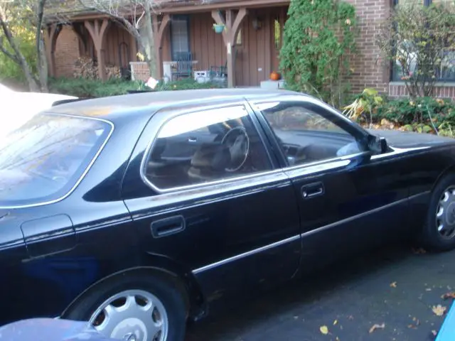 lexus ls400 black/black fair to poor condition but low miles great for parts