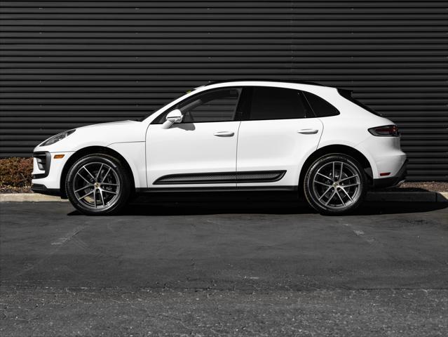 2024 porsche macan base