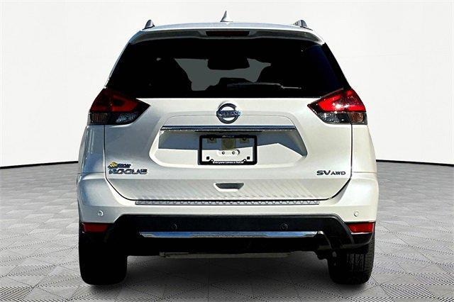 2020 nissan rogue sv