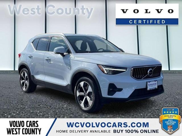 2024 volvo xc40 b5 plus bright theme