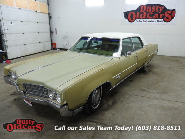 1969 gold runs drives body inter fair 45v8 3 spd auto!