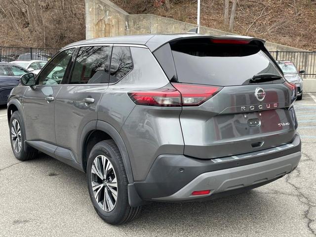 2021 nissan rogue sv