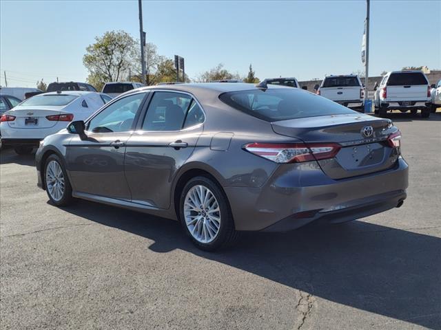 2020 toyota camry xle