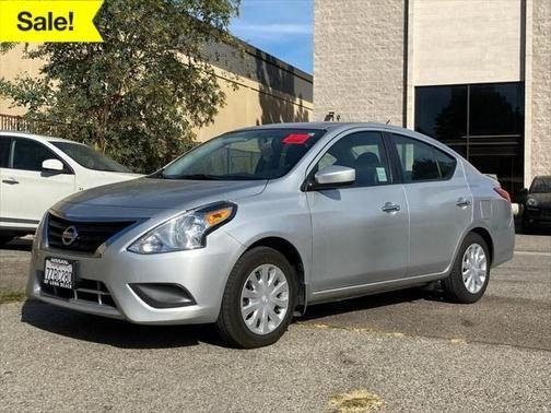 2016 nissan versa