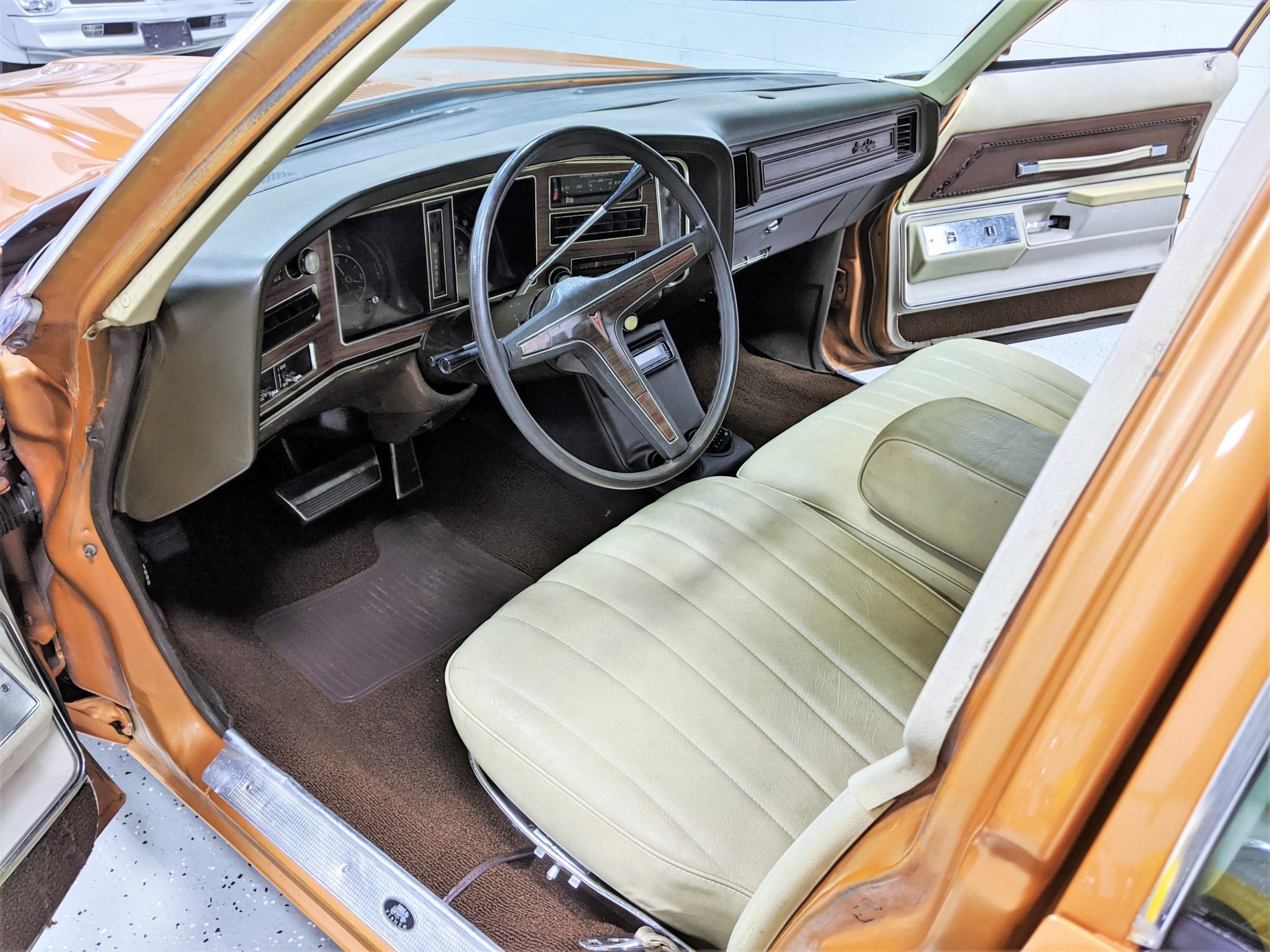 1973 pontiac grand safari