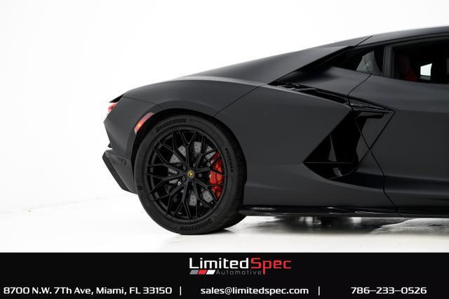 2024 lamborghini revuelto