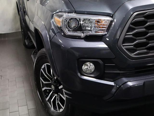 2022 toyota tacoma trd sport