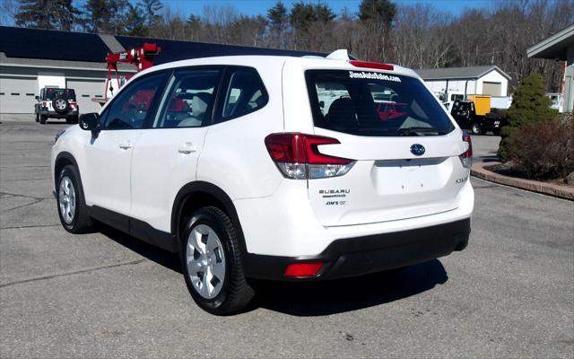 2022 subaru forester base