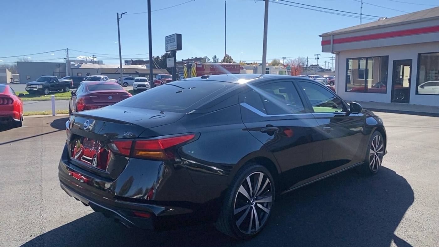 2019 nissan altima 2.5 sr