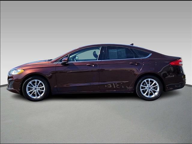 2019 ford fusion se