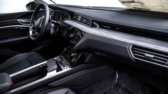 2024 Audi Q8 e-tron