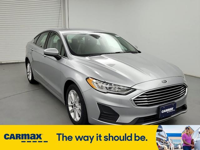 2020 ford fusion hybrid se