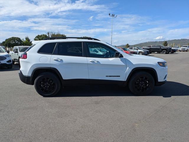 2023 jeep cherokee altitude