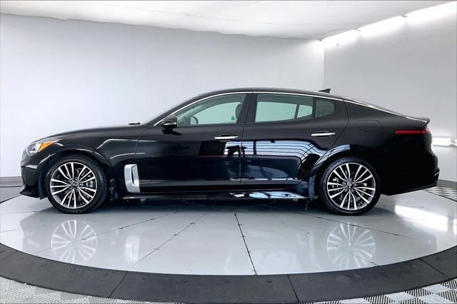 2019 kia stinger base