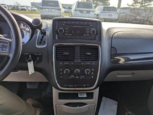 2013 dodge grand caravan se in waterloo, iowa