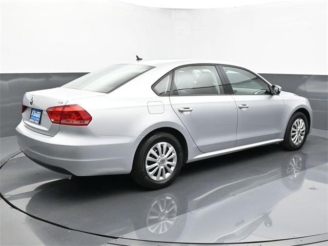 2014 volkswagen passat 1.8t auto s
