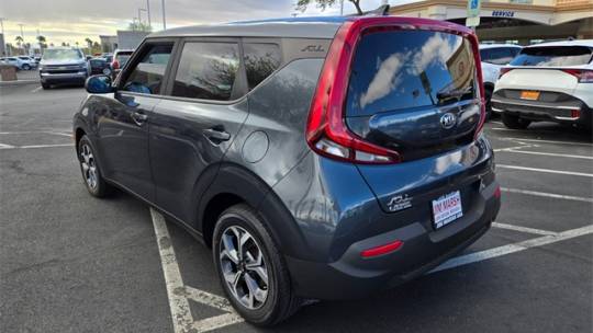 2020 kia soul lx