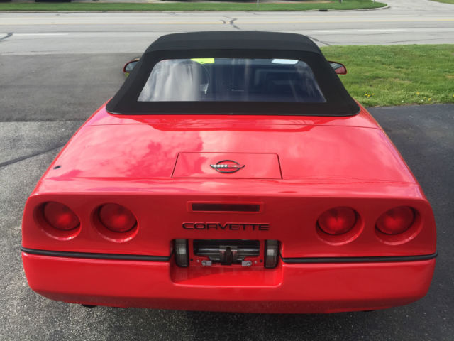 1989 chevrolet corvette convertible, 6,777 original miles,collectors car
