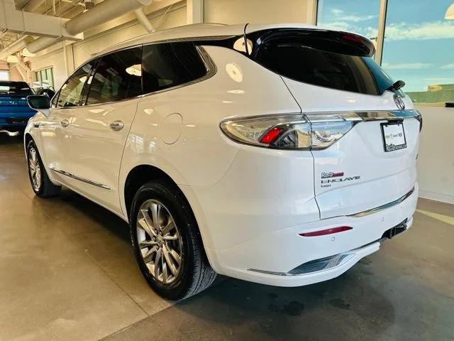 2023 buick enclave avenir awd