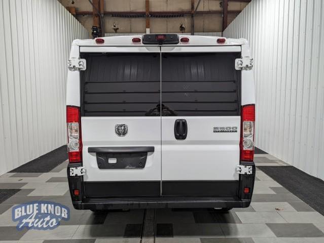 2023 ram promaster 2500 base