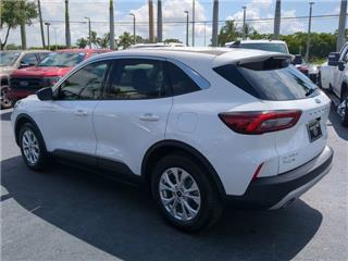 2023 Ford Escape active