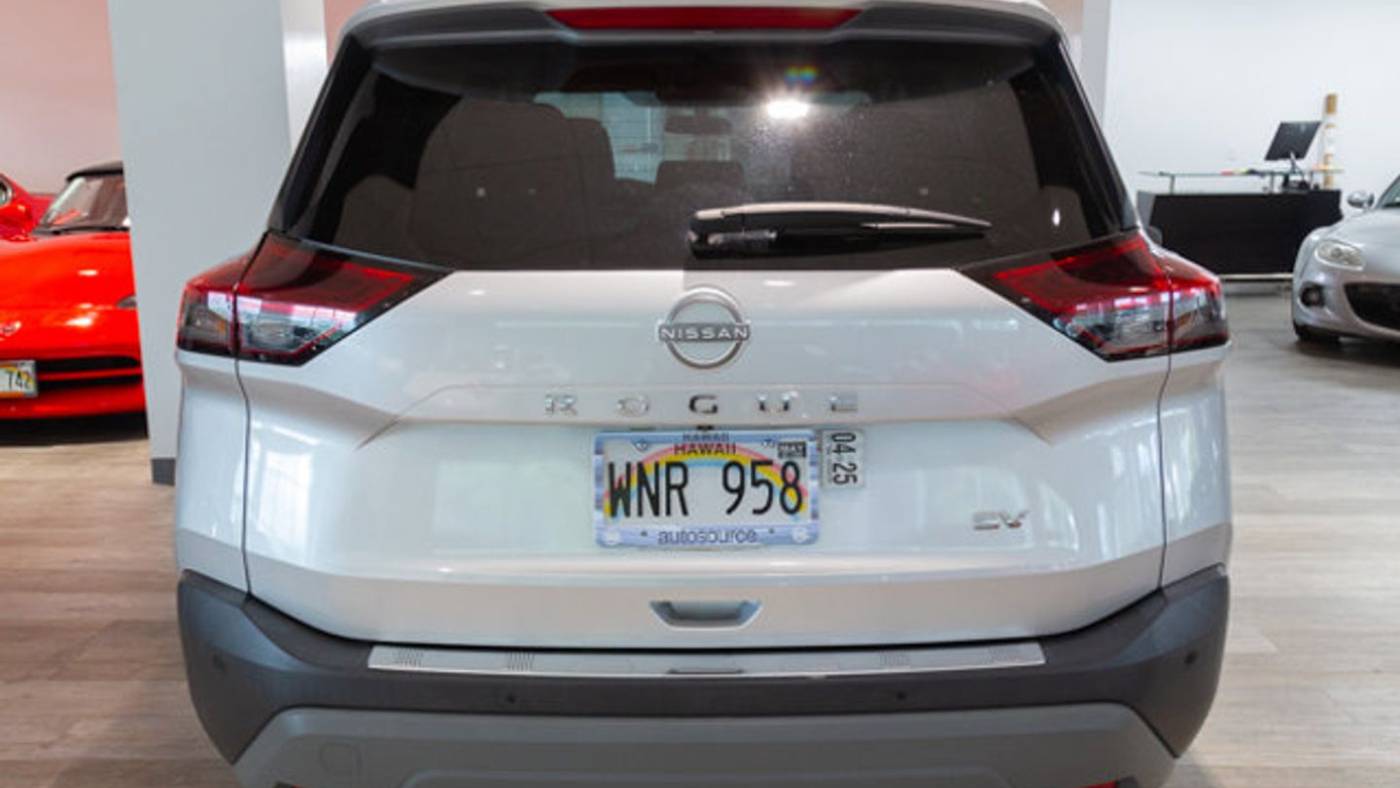 2022 nissan rogue sv