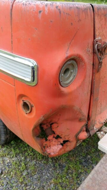 1962 and 1965 ford econoline pickups engine