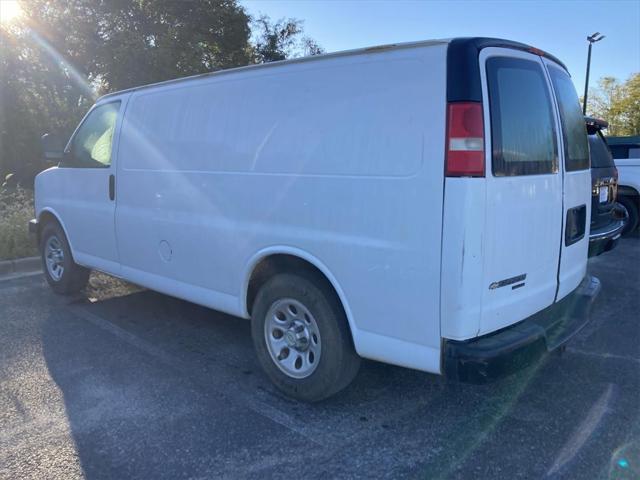 2011 chevrolet express 1500 work van