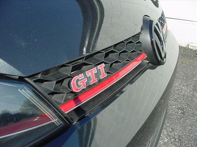 2016 volkswagen golf gti 2.0t autobahn w/performance package 4-door