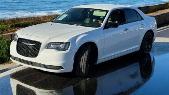 2019 Chrysler 300