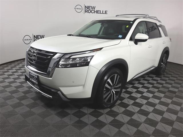 2023 nissan pathfinder platinum