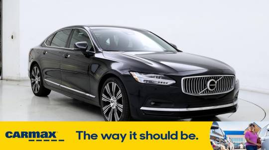 2022 Volvo S90