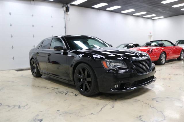 2012 chrysler 300 srt8