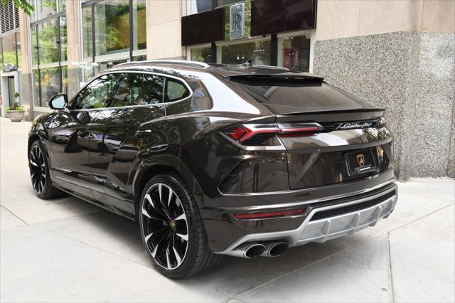 2021 lamborghini urus suv