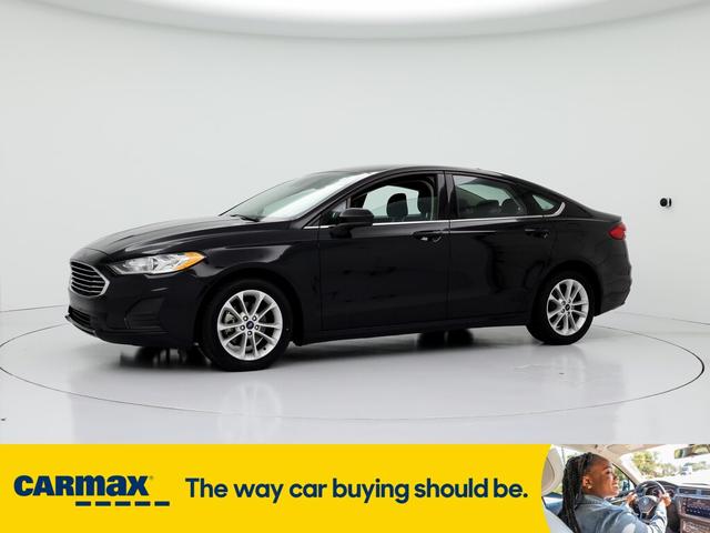 2020 ford fusion hybrid se