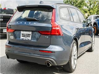2020 Volvo V60 t5 momentum