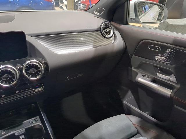 2024 mercedes-benz amg gla 35 base