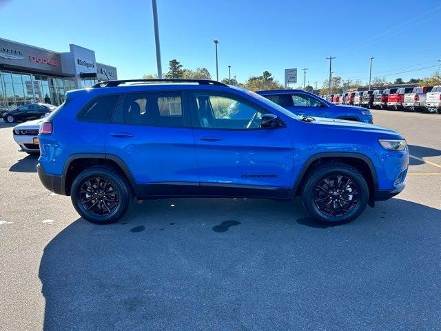 2023 jeep cherokee altitude lux 4x4
