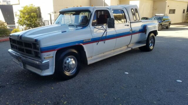 1983 gmc sierra 3500 3+3 crew cab dually 454 v8 4spd