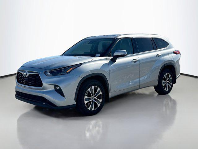2022 toyota highlander hybrid xle