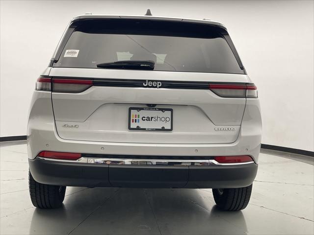 2022 jeep grand cherokee laredo