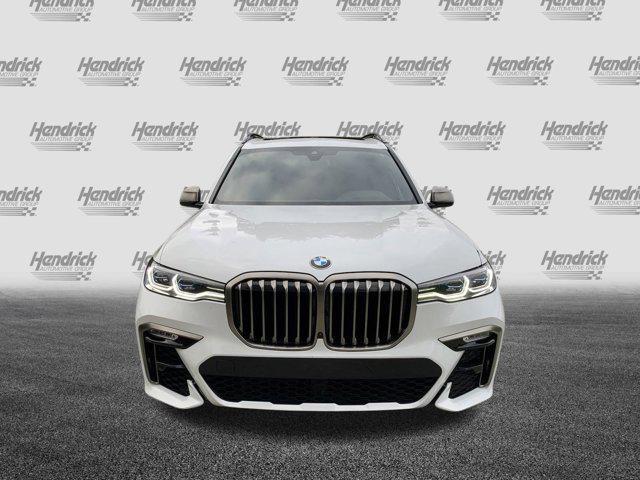 2022 bmw x7 m50i