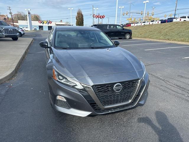 2022 nissan altima sr fwd