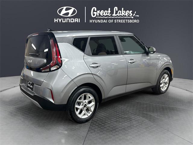 2023 kia soul lx