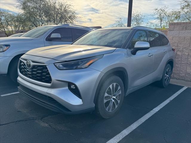 2022 toyota highlander xle